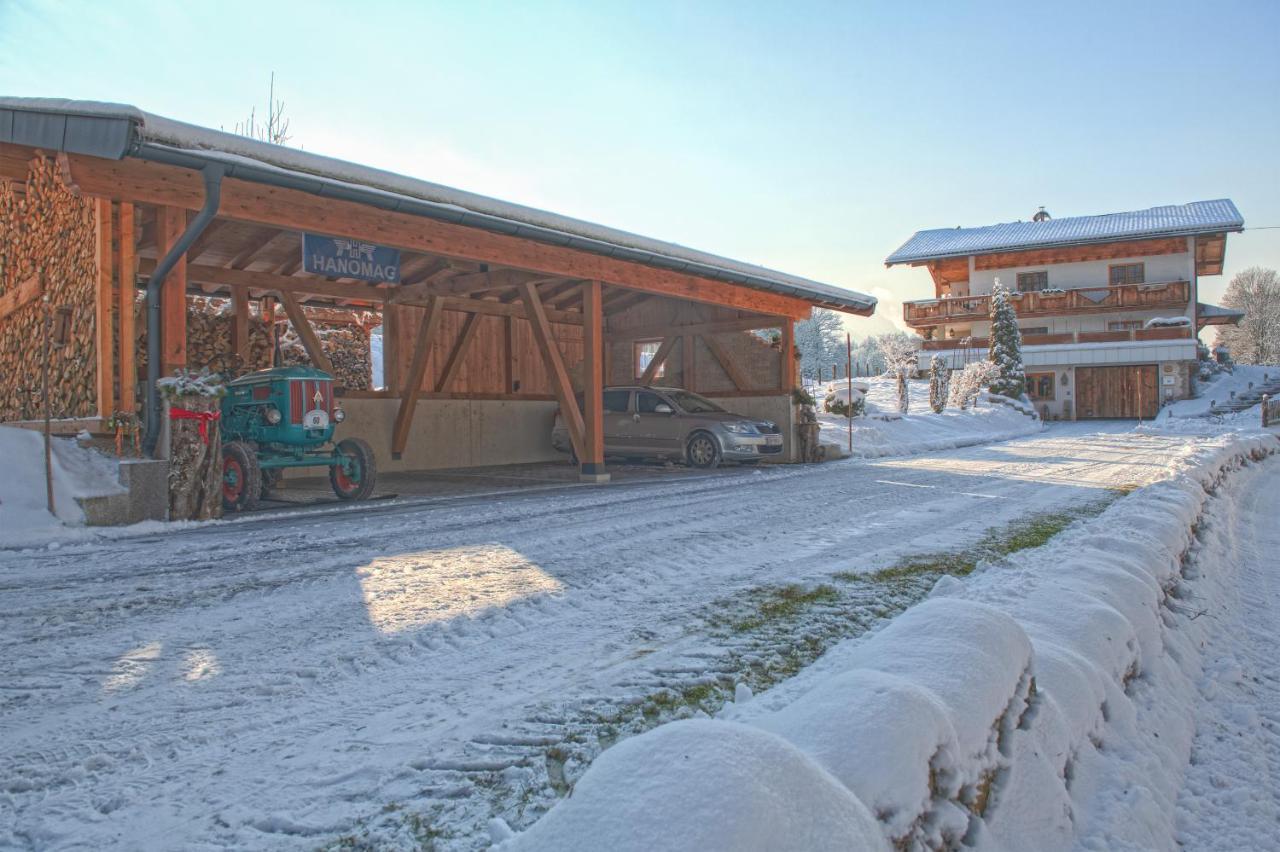 Appartamento Haus Moosmann Am Sonnenplatz Kössen Esterno foto